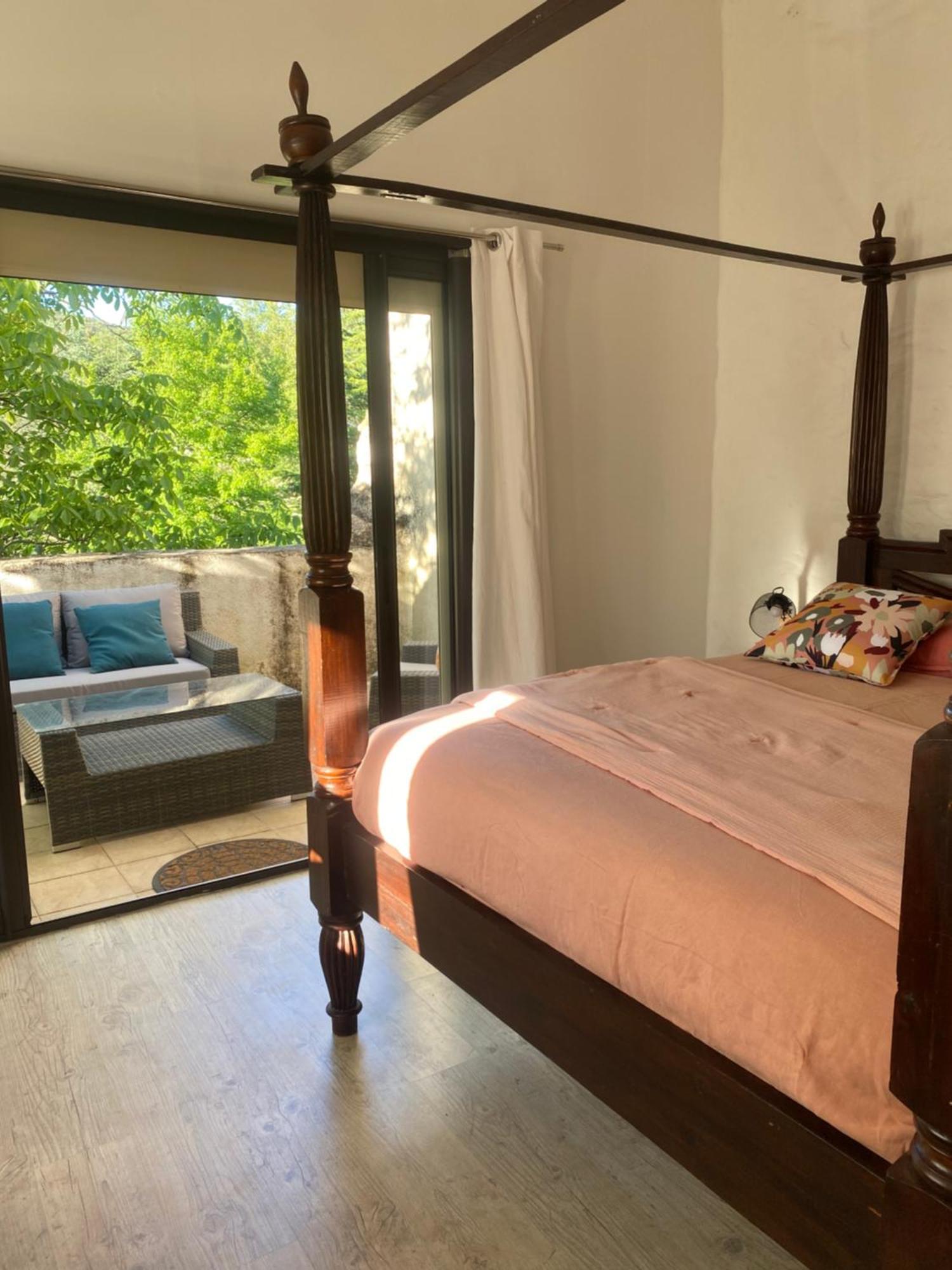 Hotel Moulin De L'Arcas Prémian Zimmer foto